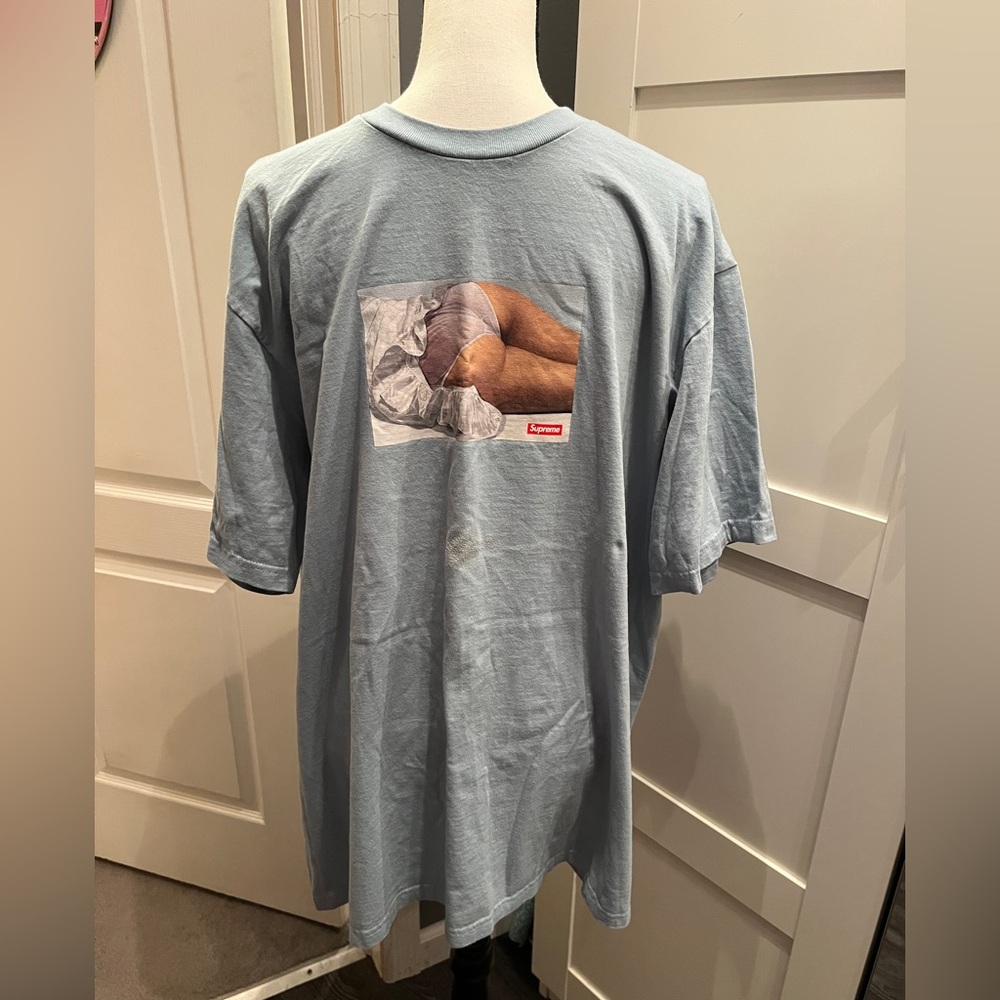 Supreme Maude Tee - Picture 2 of 6